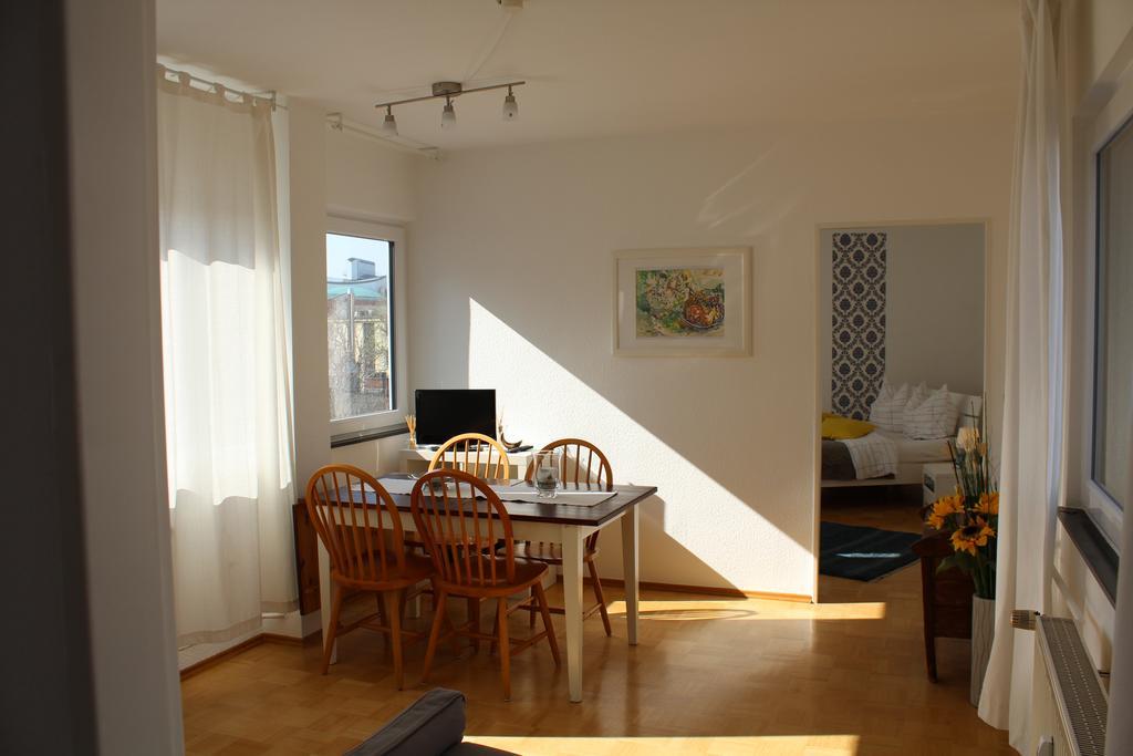 B&B My Place Mit Fruehstueckspaket - With Breakfastbox Frankfurt am Main ห้อง รูปภาพ